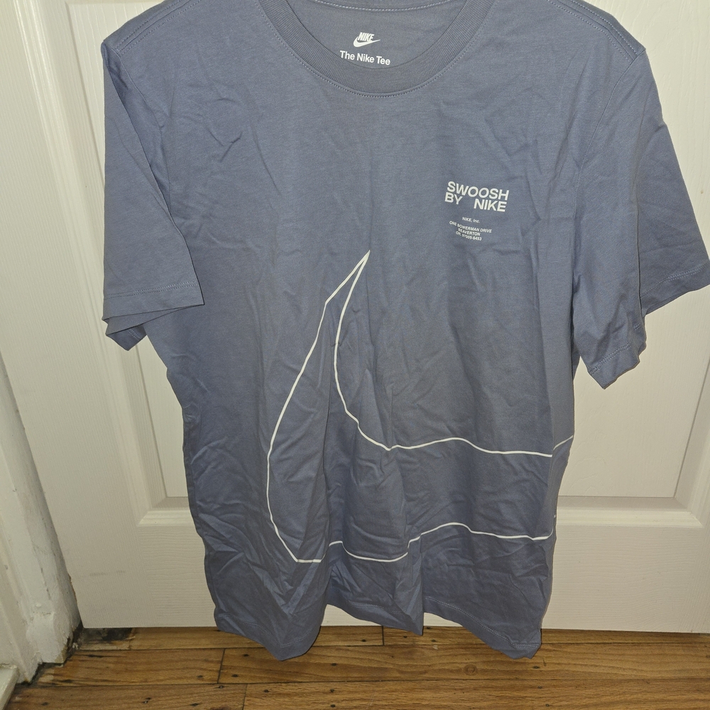 Nike Men's Blue Graphic T-Shirt